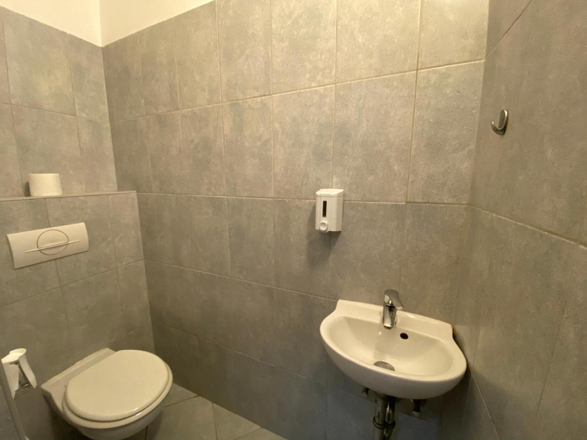 Gozsdu Apartment - Eszterhaz Budapest Esterno foto